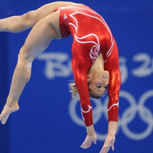 九游体育网站入口-多特蒙德球员突破记录，助球队取得关键胜利，多特蒙德球员合照