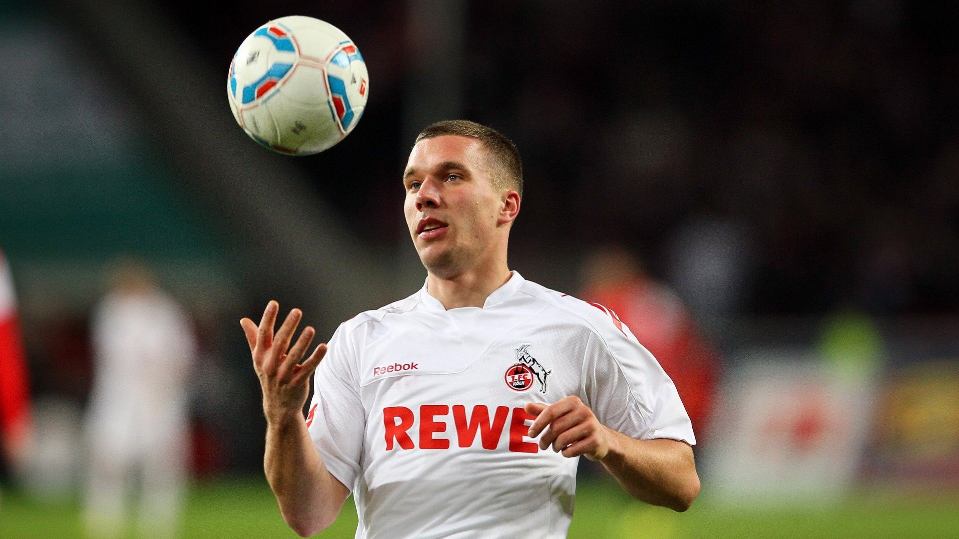 中国足球即将迎来“黄金十年”?专家预测,中国足球是否有未来